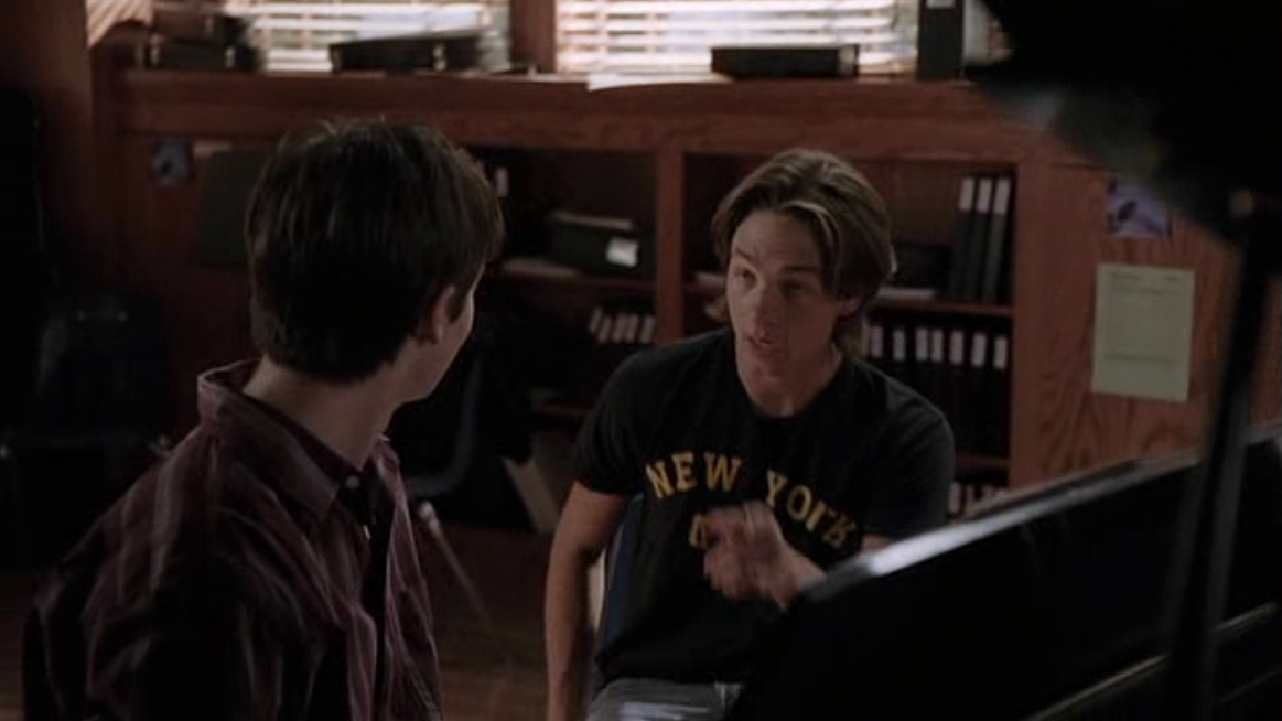 VampireDiariesWorld_dot_nl_Everwood4x05-0439.jpg