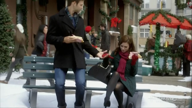 VampireDiariesWorld-dot-org_BestChristmasPartyEver1370.jpg VampireDiariesWorld-dot-org_BestChristmasPartyEver1370.jpg