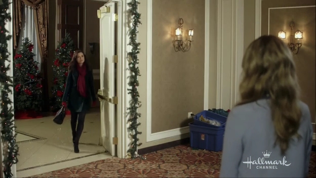 VampireDiariesWorld-dot-org_BestChristmasPartyEver3185.jpg VampireDiariesWorld-dot-org_BestChristmasPartyEver3185.jpg