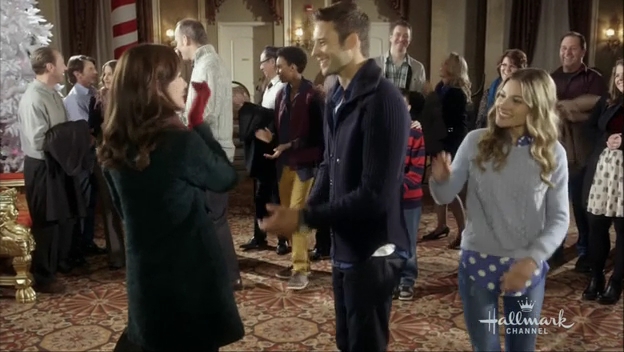 VampireDiariesWorld-dot-org_BestChristmasPartyEver3236.jpg VampireDiariesWorld-dot-org_BestChristmasPartyEver3236.jpg