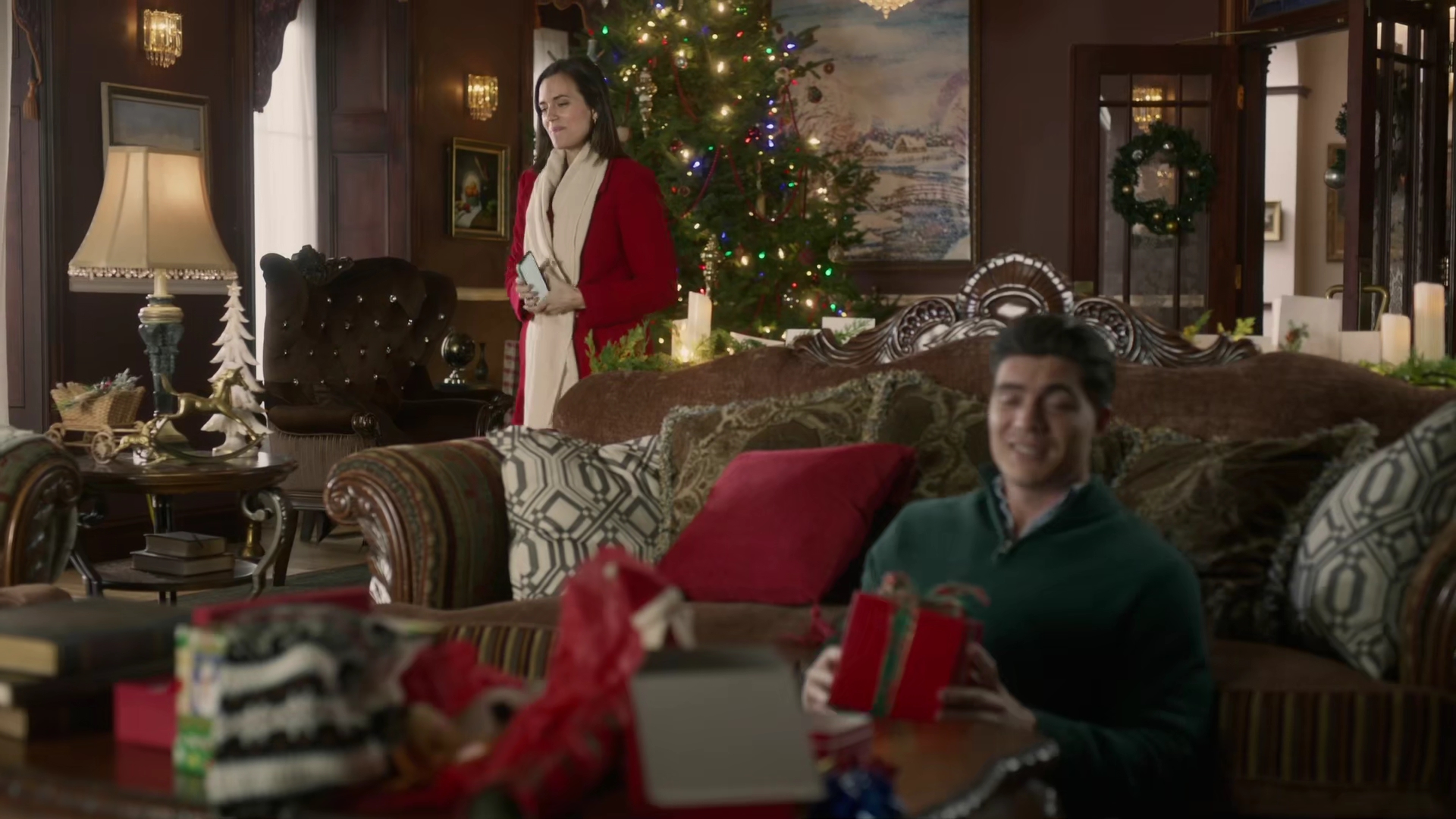 vampirediariesworld-dot-nl_TwasTheNightBeforeChristmas2431.jpg