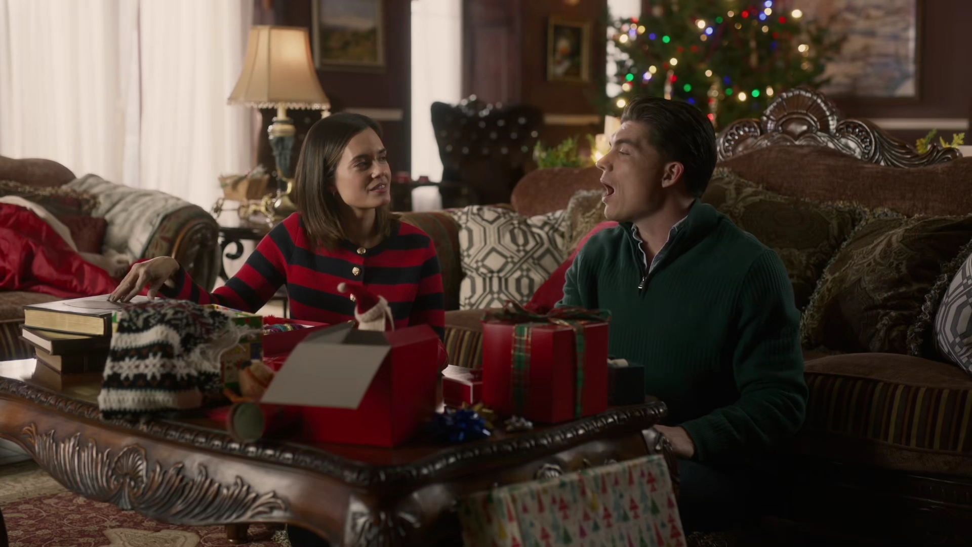vampirediariesworld-dot-nl_TwasTheNightBeforeChristmas2516.jpg