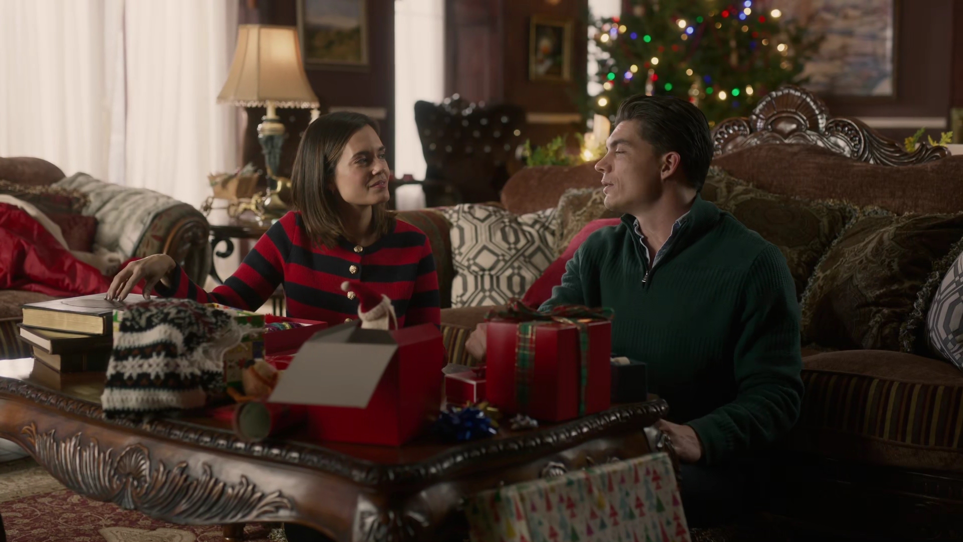 vampirediariesworld-dot-nl_TwasTheNightBeforeChristmas2518.jpg