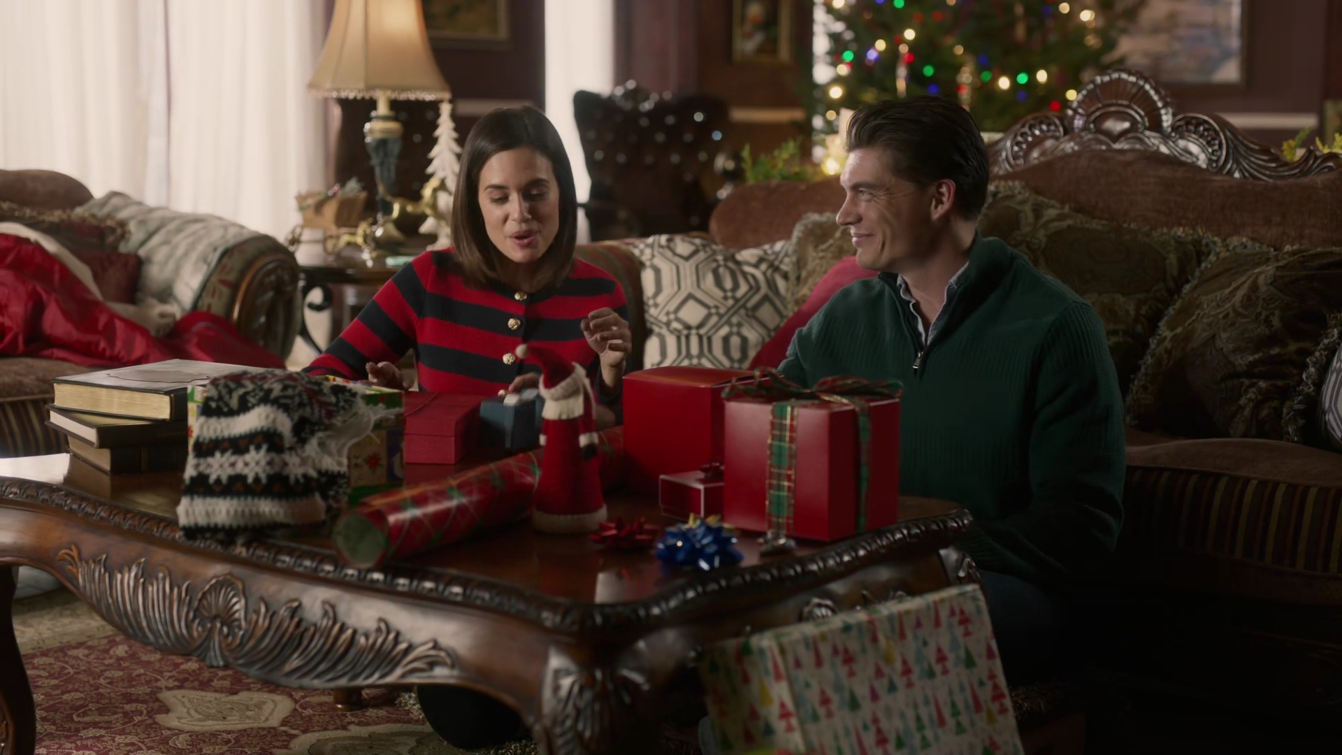 vampirediariesworld-dot-nl_TwasTheNightBeforeChristmas2550.jpg