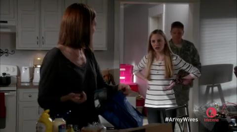 VampireDiariesWorld-dot-org_ArmyWives7x04-0010.jpg