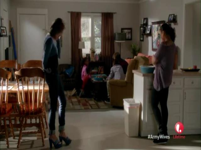 VampireDiariesWorld-dot-org_ArmyWives-S07E07-2069.jpg