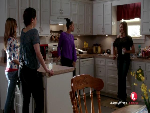 VampireDiariesWorld-dot-org_ArmyWives-S07E08-0479.jpg VampireDiariesWorld-dot-org_ArmyWives-S07E08-0479.jpg