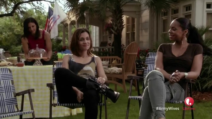 VampireDiariesWorld-dot-org_ArmyWivesS07E13-0237.jpg