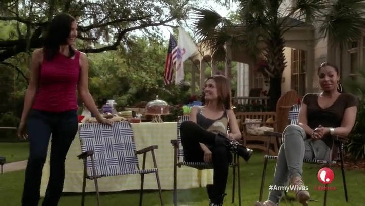 VampireDiariesWorld-dot-org_ArmyWivesS07E13-0257.jpg