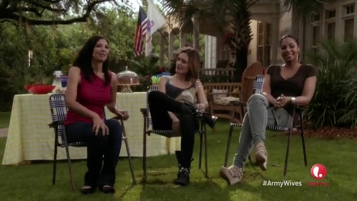 VampireDiariesWorld-dot-org_ArmyWivesS07E13-0260.jpg