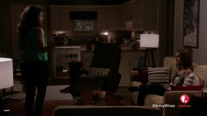 VampireDiariesWorld-dot-org_ArmyWivesS07E13-1058.jpg