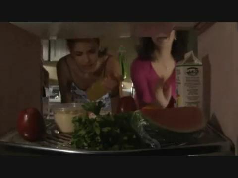 VampireDiariesWorld-dot-org_BeautifulPeople-S01E01-0051.jpg