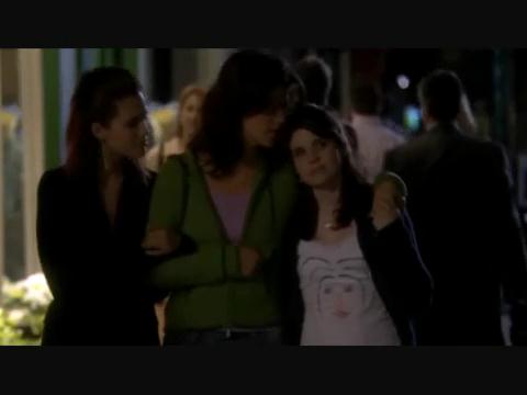 VampireDiariesWorld-dot-org_BeautifulPeople1x04-2402.jpg