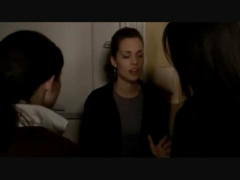 VampireDiariesWorld-dot-org_BeautifulPeople1x08-0203.jpg
