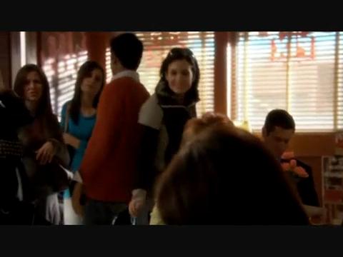 VampireDiariesWorld-dot-org_BeautifulPeople1x09-0211.jpg