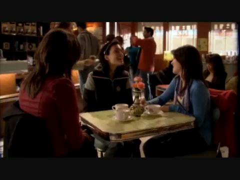 VampireDiariesWorld-dot-org_BeautifulPeople1x09-0217.jpg