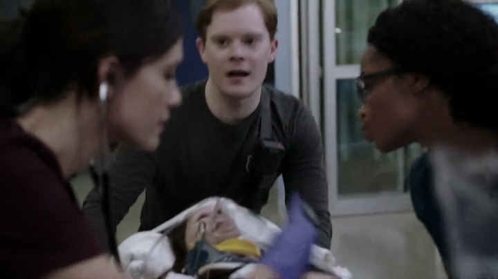 VampireDiariesWorld-dot-nl_ChigagoMed1x01-0270.jpg