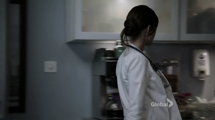 VampireDiariesWorld-dot-nl_ChigagoMed1x01-0911.jpg