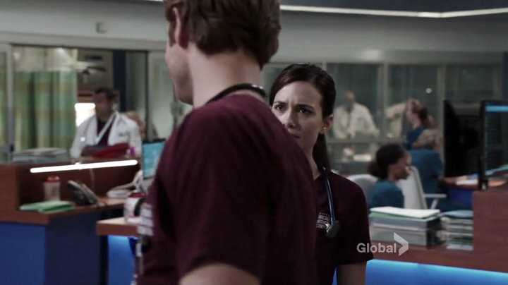 VampireDiariesWorld-dot-nl_ChigagoMed1x02-0817.jpg