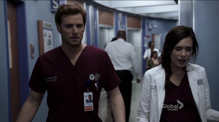 VampireDiariesWorld-dot-nl_ChigagoMed1x03-1820.jpg