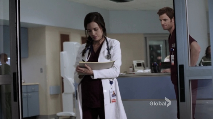 VampireDiariesWorld-dot-nl_ChigagoMed1x03-2310.jpg