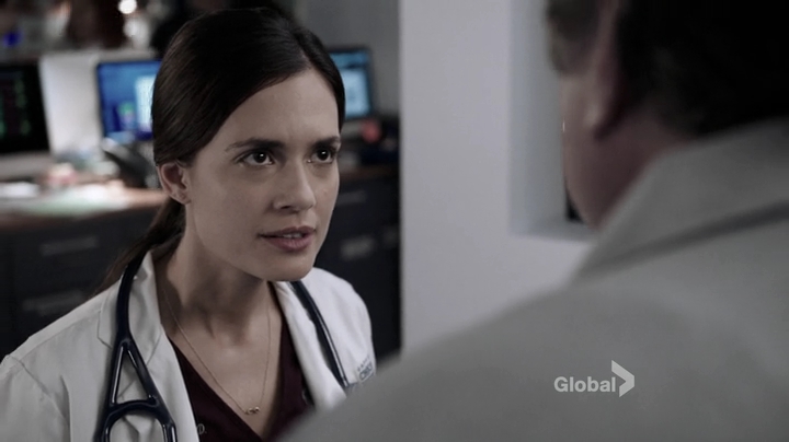 VampireDiariesWorld-dot-nl_ChigagoMed1x04-1317.jpg