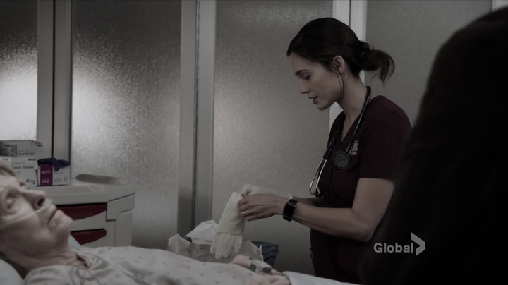 vampirediariesworld_dot_nl-ChigagoMed1x05-0956.jpg