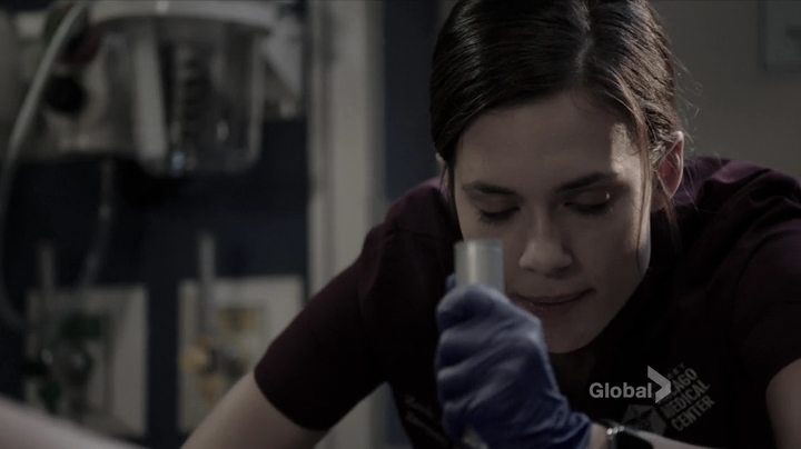 vampirediariesworld_dot_nl-ChigagoMed1x05-1814.jpg
