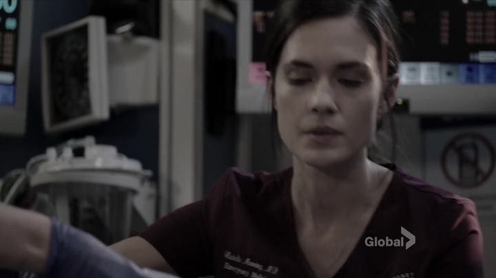 vampirediariesworld_dot_nl-ChigagoMed1x05-1849.jpg vampirediariesworld_dot_nl-ChigagoMed1x05-1849.jpg