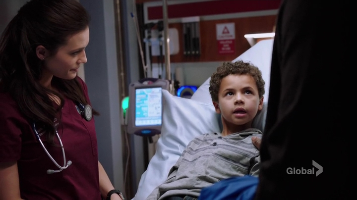 VampireDiariesWorld-dot-NL-ChigagoMed1x13-0538.jpg VampireDiariesWorld-dot-NL-ChigagoMed1x13-0538.jpg