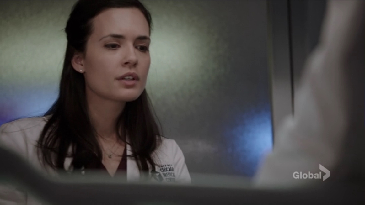 Charmed-Online-dot-NL-ChigagoMed1x18-0179.jpg
