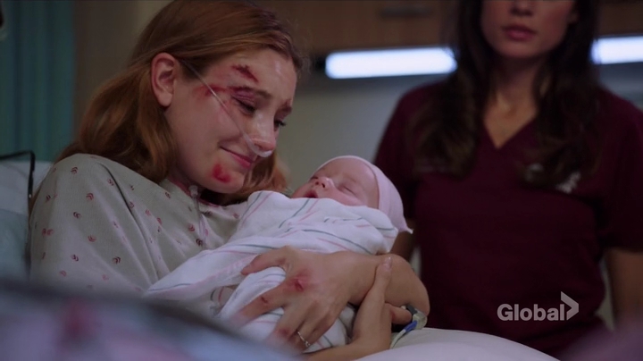 VampireDiariesWorld-dot-NL-ChigagoMed2x01-1906.jpg