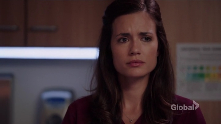 VampireDiariesWorld-dot-NL-ChigagoMed2x01-1976.jpg