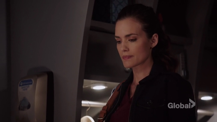 VampireDiariesWorld-dot-nl_ChigagoMed2x02-2311.jpg