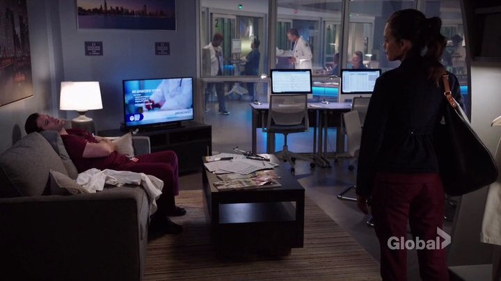 VampireDiariesWorld-dot-nl_ChigagoMed2x02-2313.jpg