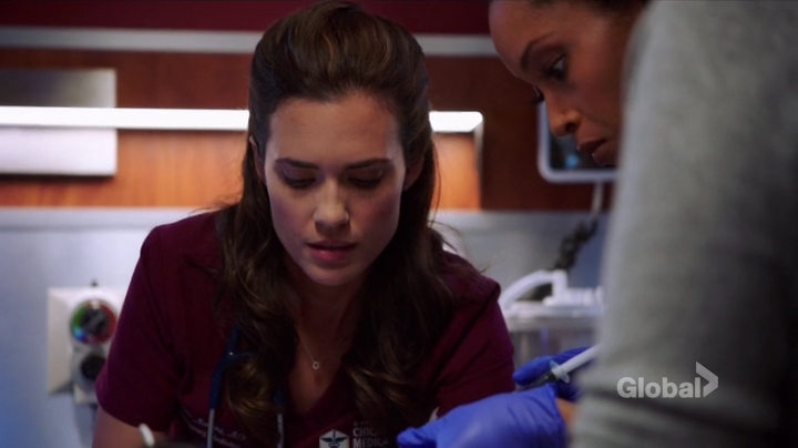 VampireDiariesWorld-dot-nl_ChigagoMed2x06-0122.jpg