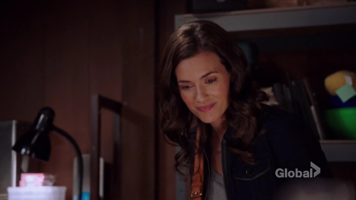 VampireDiariesWorld-dot-nl_ChigagoMed2x06-1985.jpg