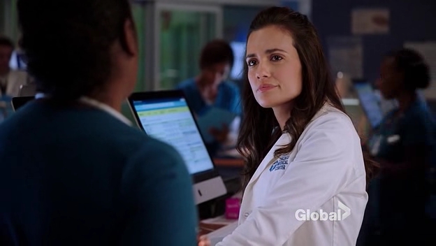 VampireDiariesWorld-dot-nl_ChigagoMed2x07-1552.jpg
