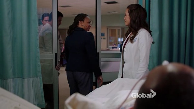 VampireDiariesWorld-dot-nl_ChigagoMed2x07-1928.jpg