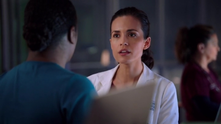 VampireDiariesWorld-dot-nl_ChigagoMed2x08-1875.jpg