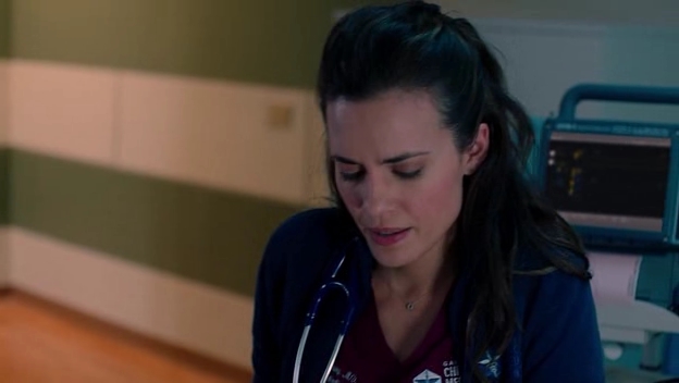 VampireDiariesWorld-nl_ChigagoMed2x09-2047.jpg