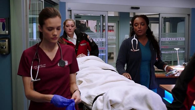 VampireDiariesWorld-dot-NL_ChigagoMed2x16-0098.jpg