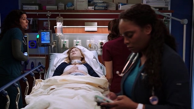 VampireDiariesWorld-dot-NL_ChigagoMed2x16-0129.jpg