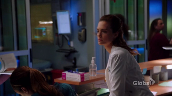 VampireDiariesWorld-dot-NL_ChigagoMed2x18-1111.jpg