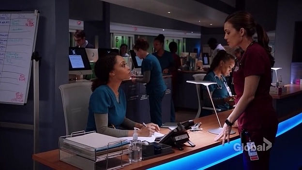 VampireDiariesWorld-dot-NL_ChigagoMed2x19-1300.jpg