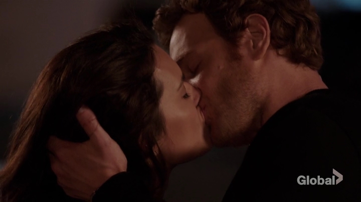 VampireDiariesWorld-dot-nl_ChigagoMed3x01-2329.jpg