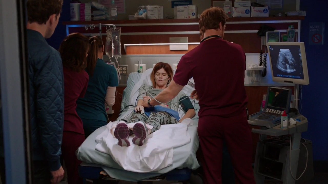 VampireDiariesWorld-dot-nl_ChigagoMed3x02-0605.jpg