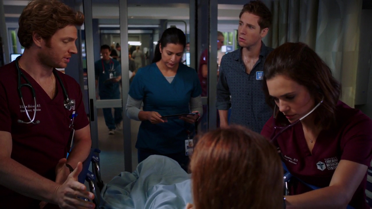 VampireDiariesWorld-dot-nl_ChigagoMed3x02-1057.jpg