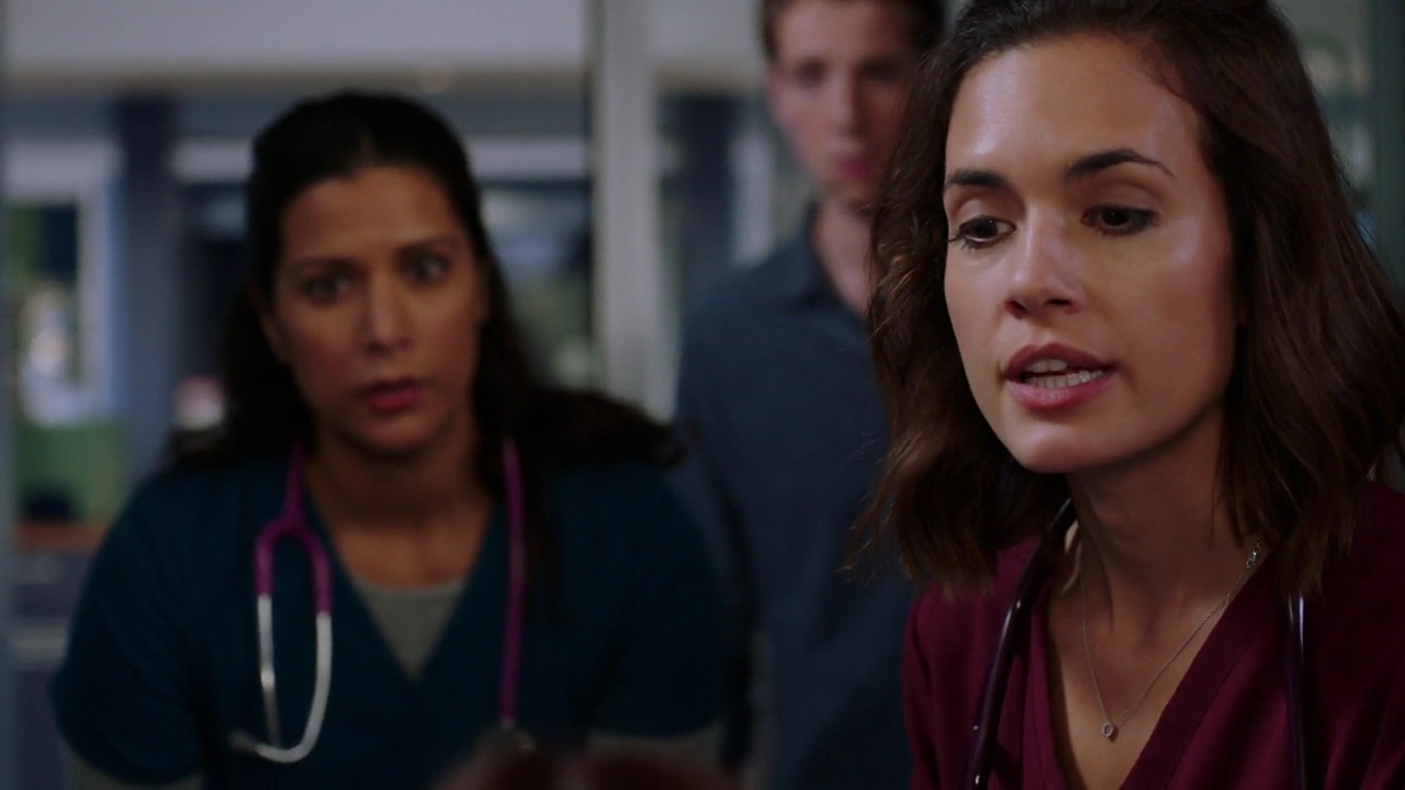 VampireDiariesWorld-dot-nl_ChigagoMed3x02-1940.jpg