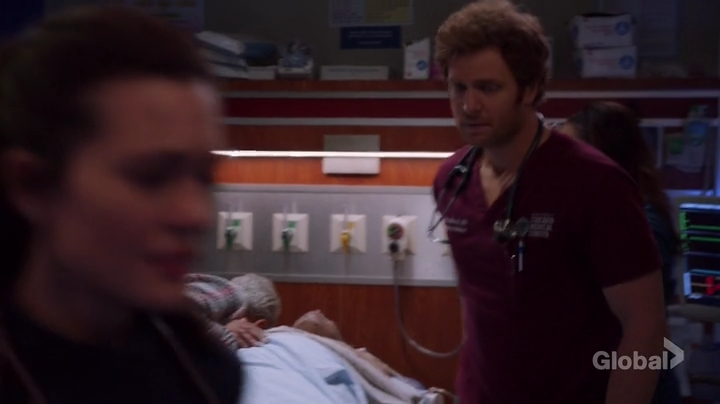 VampireDiariesWorld-dot-nl_ChigagoMed3x14-1048.jpg